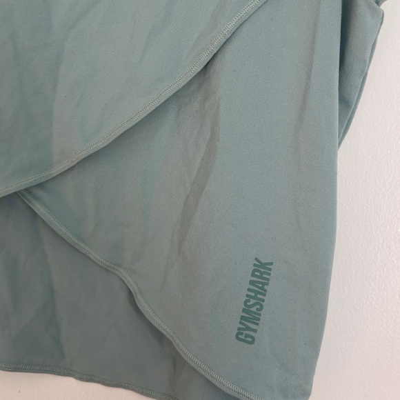 GYMSHARK - crop top/ tank - Picture 2 of 3